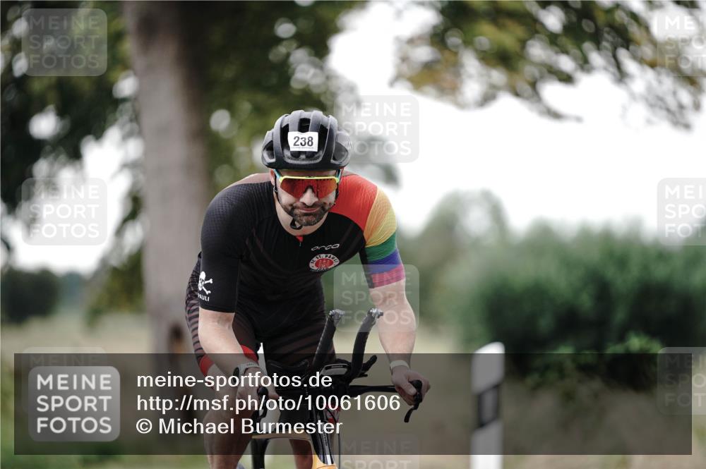 30.08.2026 - Elbe Triathlon Hamburg Michael Burmester http://msf.ph/oto/10061606 30.08.2026 08:46:11 Radfahren 229, 238 meine-sportfotos.de