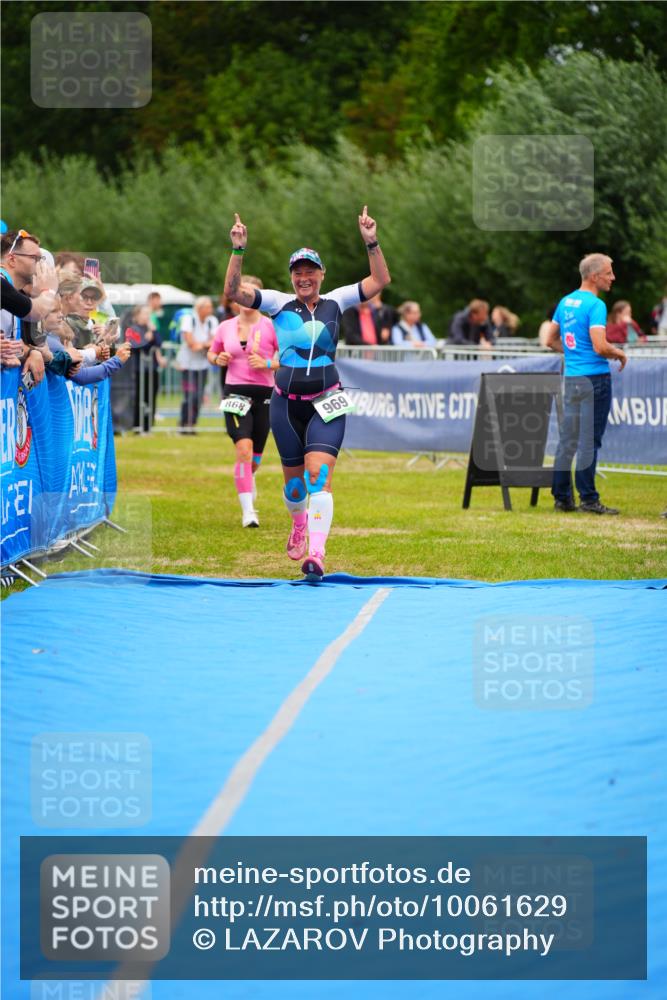 30.08.2026 - Elbe Triathlon Hamburg LAZAROV Photography http://msf.ph/oto/10061629 30.08.2026 11:45:27 Ziel 868, 969 meine-sportfotos.de