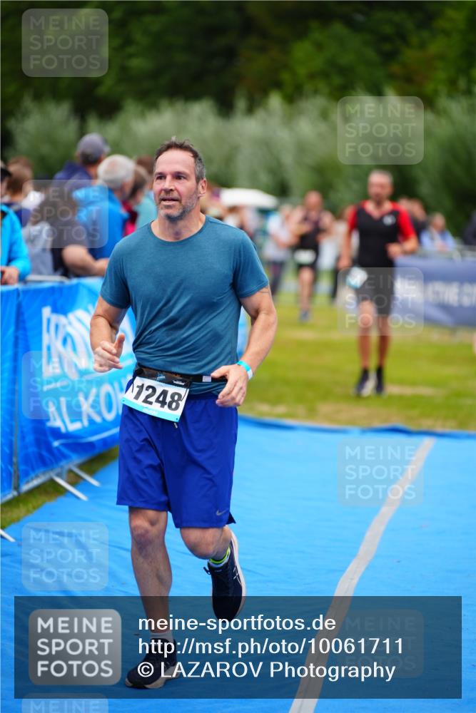 30.08.2026 - Elbe Triathlon Hamburg LAZAROV Photography http://msf.ph/oto/10061711 30.08.2026 11:45:44 Ziel 1248, 1299 meine-sportfotos.de