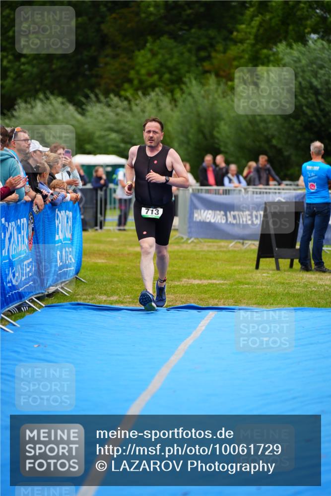 30.08.2026 - Elbe Triathlon Hamburg LAZAROV Photography http://msf.ph/oto/10061729 30.08.2026 11:45:52 Ziel 713, 1338 meine-sportfotos.de