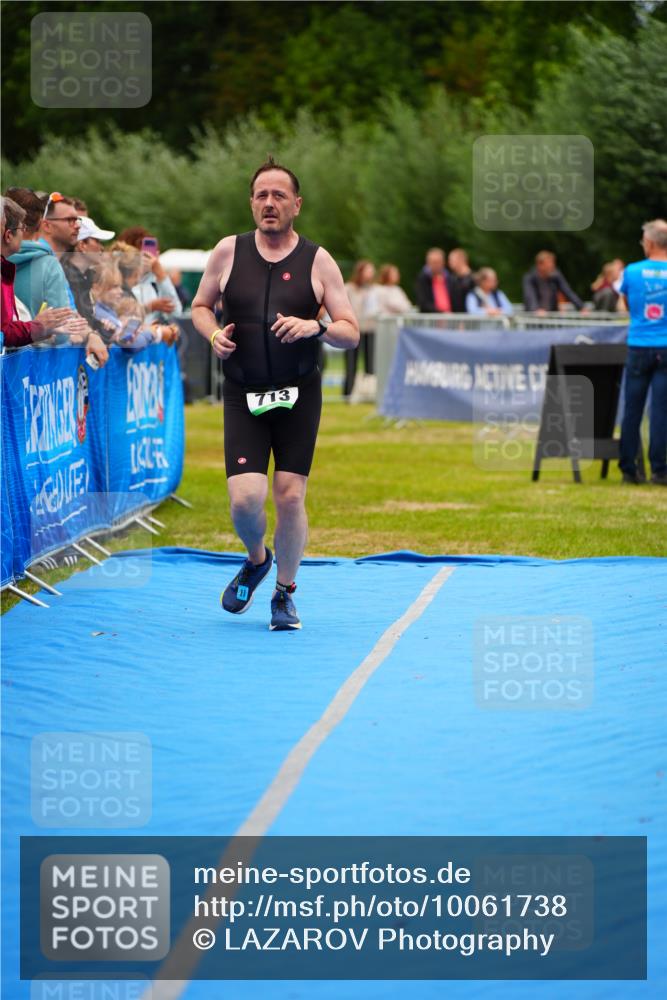 30.08.2026 - Elbe Triathlon Hamburg LAZAROV Photography http://msf.ph/oto/10061738 30.08.2026 11:45:53 Ziel 713, 1338 meine-sportfotos.de