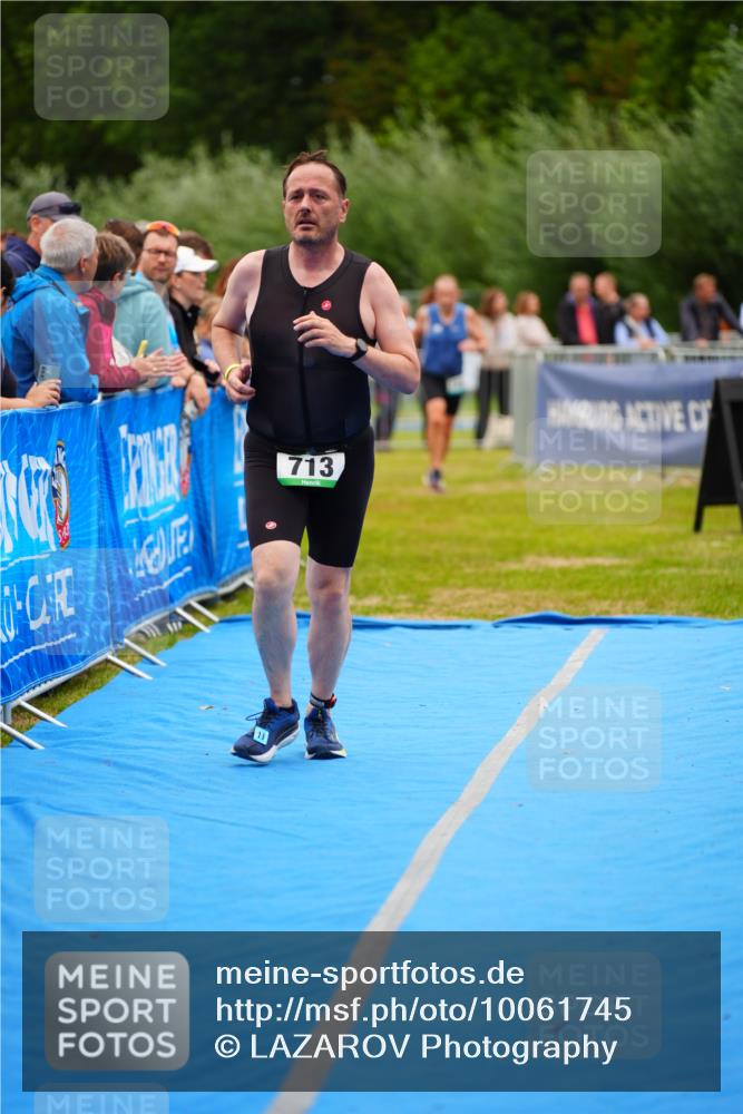 30.08.2026 - Elbe Triathlon Hamburg LAZAROV Photography http://msf.ph/oto/10061745 30.08.2026 11:45:54 Ziel 713, 1338 meine-sportfotos.de