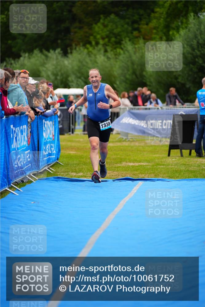 30.08.2026 - Elbe Triathlon Hamburg LAZAROV Photography http://msf.ph/oto/10061752 30.08.2026 11:45:59 Ziel 713, 1338 meine-sportfotos.de
