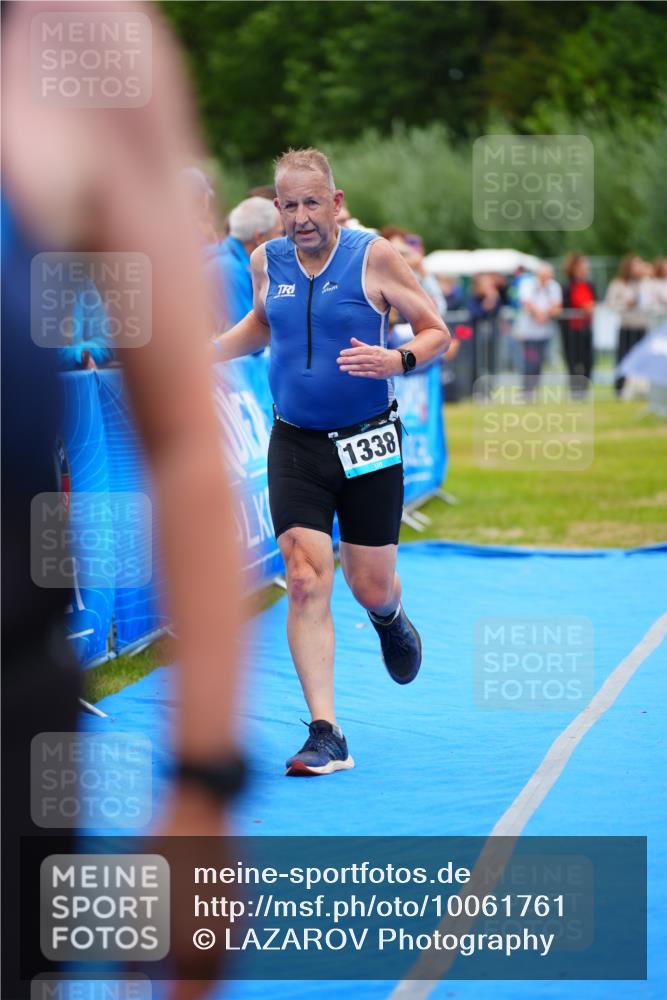 30.08.2026 - Elbe Triathlon Hamburg LAZAROV Photography http://msf.ph/oto/10061761 30.08.2026 11:46:01 Ziel 1338 meine-sportfotos.de