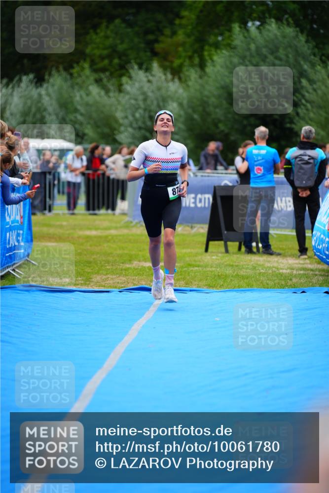 30.08.2026 - Elbe Triathlon Hamburg LAZAROV Photography http://msf.ph/oto/10061780 30.08.2026 11:46:10 Ziel 873 meine-sportfotos.de