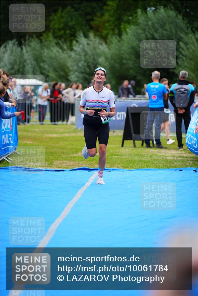 30.08.2026 - Elbe Triathlon Hamburg LAZAROV Photography http://msf.ph/oto/10061784 30.08.2026 11:46:10 Ziel 873 meine-sportfotos.de