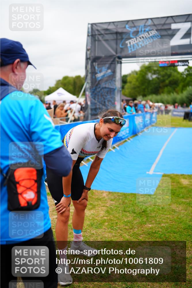 30.08.2026 - Elbe Triathlon Hamburg LAZAROV Photography http://msf.ph/oto/10061809 30.08.2026 11:46:18 Ziel  meine-sportfotos.de