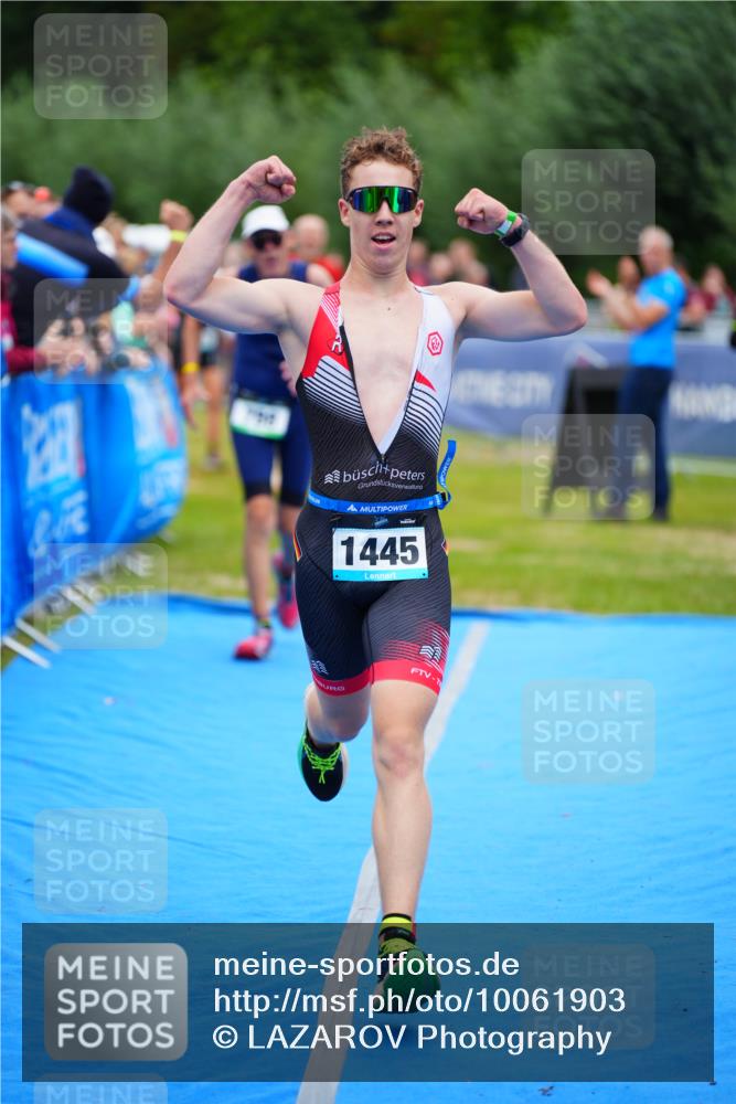 30.08.2026 - Elbe Triathlon Hamburg LAZAROV Photography http://msf.ph/oto/10061903 30.08.2026 11:46:57 Ziel 737, 788, 1445 meine-sportfotos.de