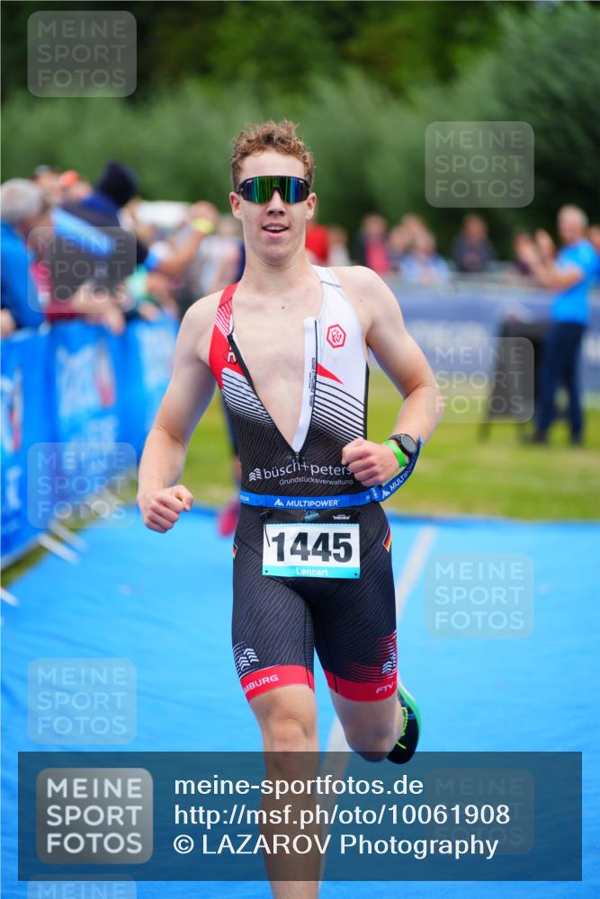 30.08.2026 - Elbe Triathlon Hamburg LAZAROV Photography http://msf.ph/oto/10061908 30.08.2026 11:46:58 Ziel 737, 788, 1445 meine-sportfotos.de