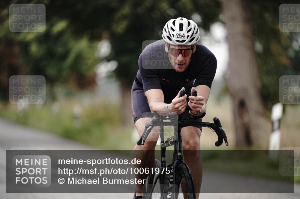 30.08.2026 - Elbe Triathlon Hamburg Michael Burmester http://msf.ph/oto/10061975 30.08.2026 08:54:45 Radfahren 185, 254, 307 meine-sportfotos.de