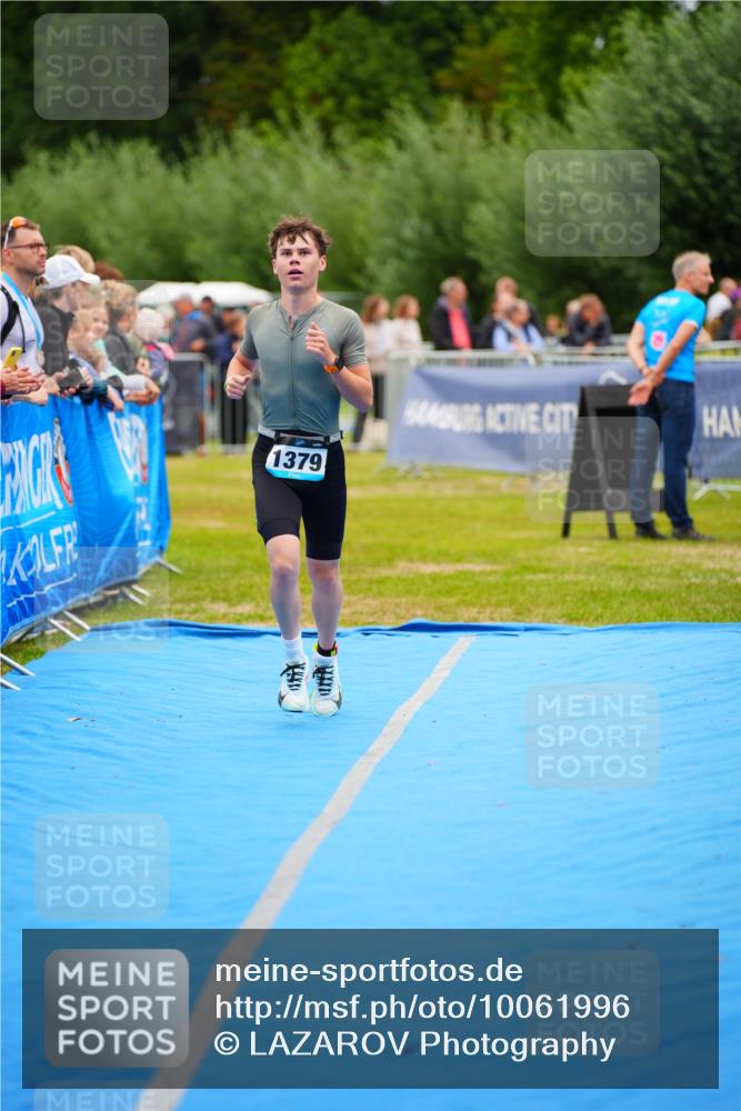 30.08.2026 - Elbe Triathlon Hamburg LAZAROV Photography http://msf.ph/oto/10061996 30.08.2026 11:47:14 Ziel 1311, 1379 meine-sportfotos.de