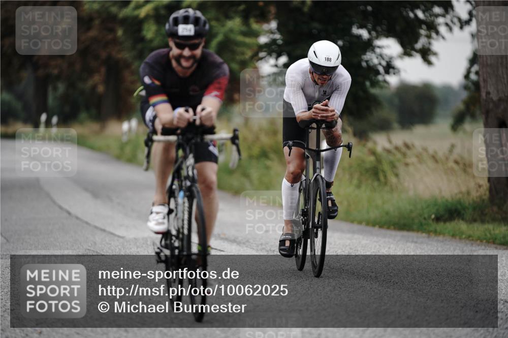 30.08.2026 - Elbe Triathlon Hamburg Michael Burmester http://msf.ph/oto/10062025 30.08.2026 08:55:24 Radfahren 188, 198, 294 meine-sportfotos.de