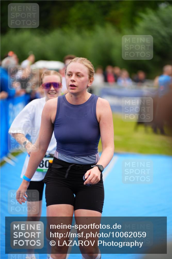 30.08.2026 - Elbe Triathlon Hamburg LAZAROV Photography http://msf.ph/oto/10062059 30.08.2026 11:47:32 Ziel 809, 814, 828, 857, 1383 meine-sportfotos.de