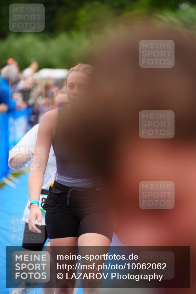 30.08.2026 - Elbe Triathlon Hamburg LAZAROV Photography http://msf.ph/oto/10062062 30.08.2026 11:47:32 Ziel 809, 814, 828, 857, 1383 meine-sportfotos.de