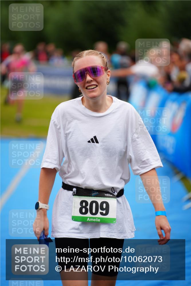 30.08.2026 - Elbe Triathlon Hamburg LAZAROV Photography http://msf.ph/oto/10062073 30.08.2026 11:47:34 Ziel 809, 857, 1383 meine-sportfotos.de