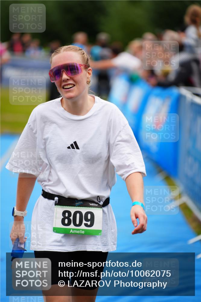 30.08.2026 - Elbe Triathlon Hamburg LAZAROV Photography http://msf.ph/oto/10062075 30.08.2026 11:47:34 Ziel 809, 857, 1383 meine-sportfotos.de