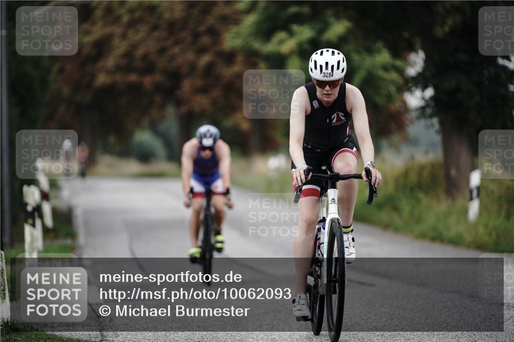 30.08.2026 - Elbe Triathlon Hamburg Michael Burmester http://msf.ph/oto/10062093 30.08.2026 08:56:02 Radfahren 193, 204, 328, 411 meine-sportfotos.de
