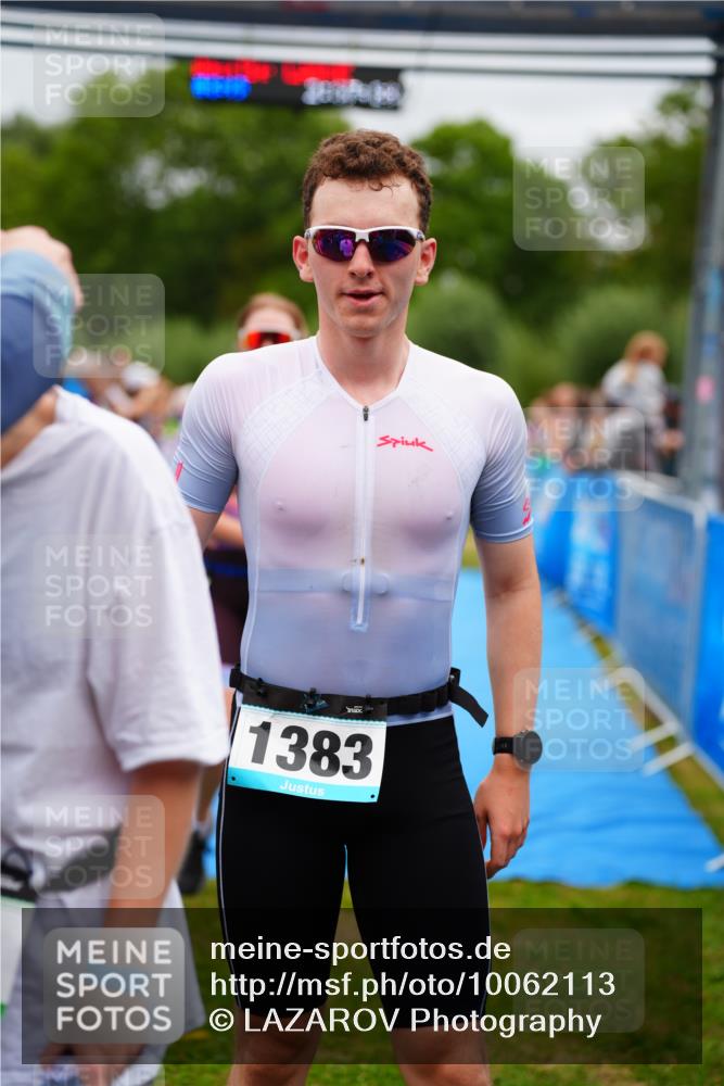 30.08.2026 - Elbe Triathlon Hamburg LAZAROV Photography http://msf.ph/oto/10062113 30.08.2026 11:47:42 Ziel  meine-sportfotos.de