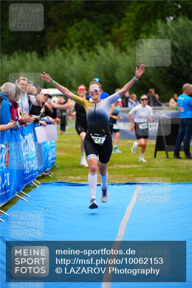 30.08.2026 - Elbe Triathlon Hamburg LAZAROV Photography http://msf.ph/oto/10062153 30.08.2026 11:47:59 Ziel 914, 927, 1163, 1421 meine-sportfotos.de