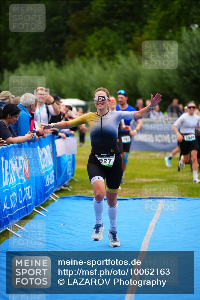 30.08.2026 - Elbe Triathlon Hamburg LAZAROV Photography http://msf.ph/oto/10062163 30.08.2026 11:48:00 Ziel 914, 927, 1163, 1421 meine-sportfotos.de