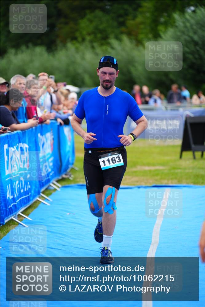 30.08.2026 - Elbe Triathlon Hamburg LAZAROV Photography http://msf.ph/oto/10062215 30.08.2026 11:48:04 Ziel 821, 914, 927, 1163, 1421 meine-sportfotos.de