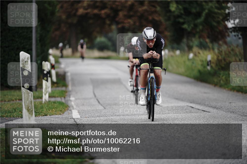30.08.2026 - Elbe Triathlon Hamburg Michael Burmester http://msf.ph/oto/10062216 30.08.2026 08:57:08 Radfahren 182, 227 meine-sportfotos.de