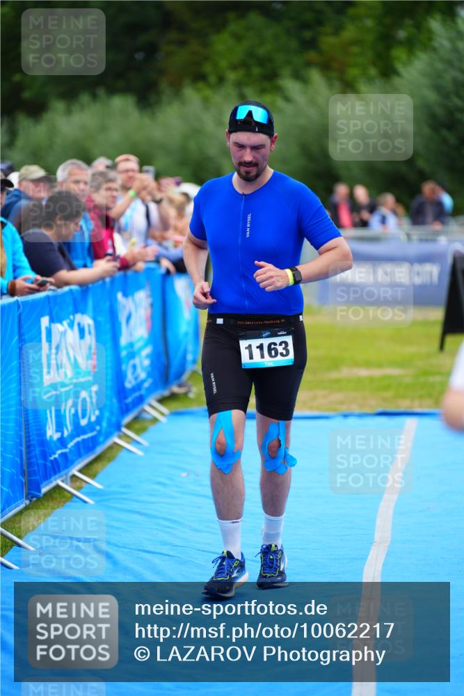 30.08.2026 - Elbe Triathlon Hamburg LAZAROV Photography http://msf.ph/oto/10062217 30.08.2026 11:48:04 Ziel 821, 914, 927, 1163, 1421 meine-sportfotos.de
