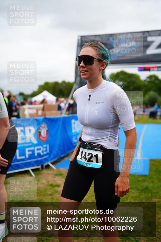 30.08.2026 - Elbe Triathlon Hamburg LAZAROV Photography http://msf.ph/oto/10062226 30.08.2026 11:48:08 Ziel 821, 1163 meine-sportfotos.de