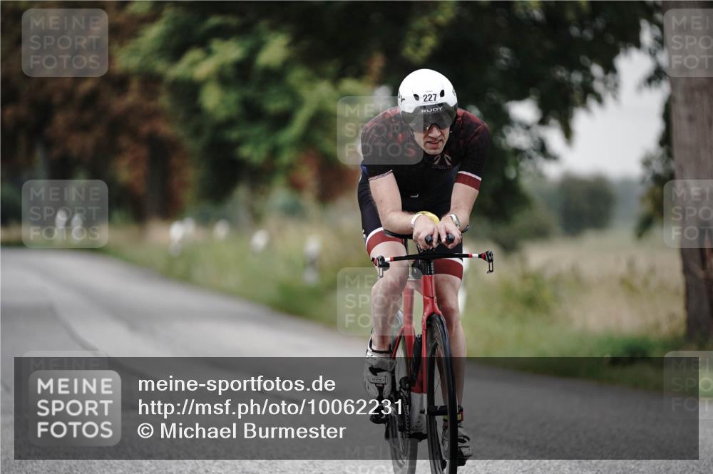 30.08.2026 - Elbe Triathlon Hamburg Michael Burmester http://msf.ph/oto/10062231 30.08.2026 08:57:10 Radfahren 182, 227, 382 meine-sportfotos.de