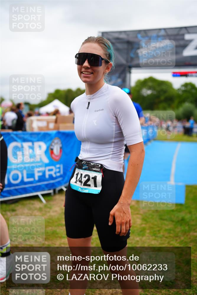 30.08.2026 - Elbe Triathlon Hamburg LAZAROV Photography http://msf.ph/oto/10062233 30.08.2026 11:48:08 Ziel 821, 1163 meine-sportfotos.de