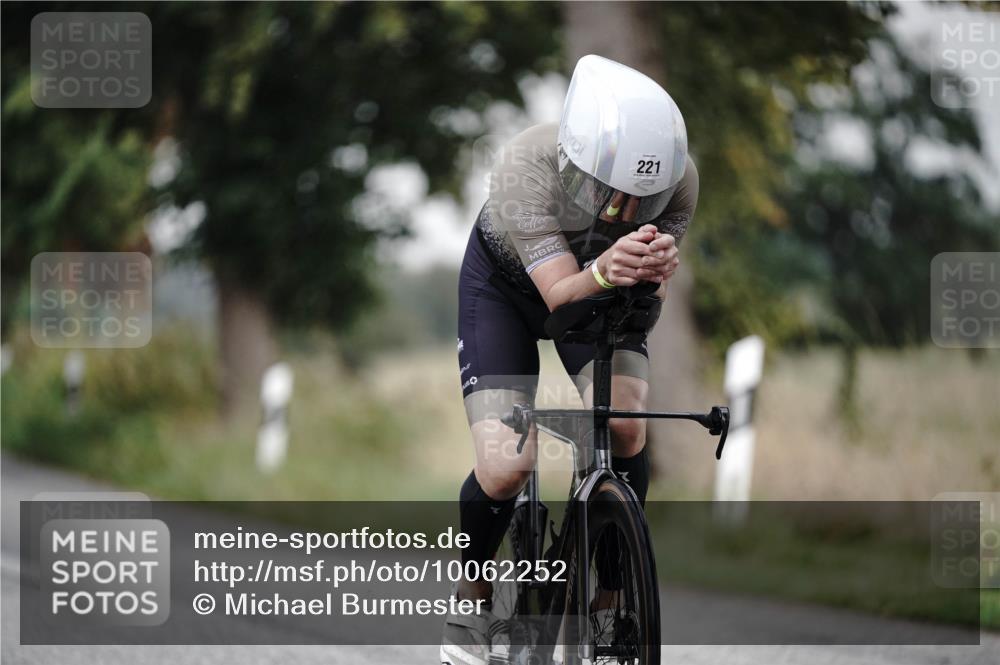 30.08.2026 - Elbe Triathlon Hamburg Michael Burmester http://msf.ph/oto/10062252 30.08.2026 08:57:20 Radfahren 221, 335, 382 meine-sportfotos.de