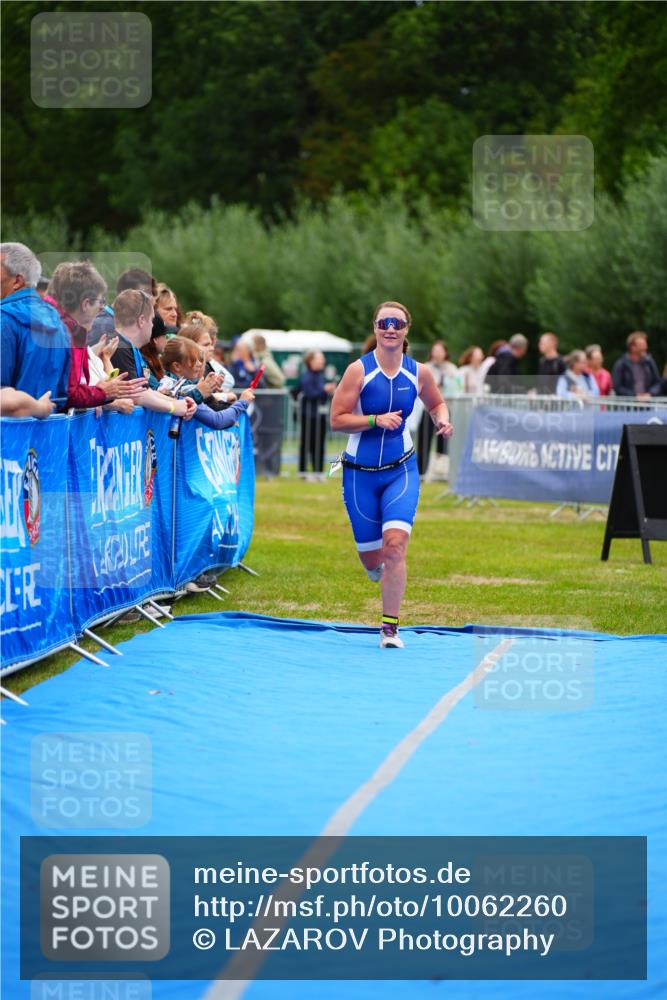 30.08.2026 - Elbe Triathlon Hamburg LAZAROV Photography http://msf.ph/oto/10062260 30.08.2026 11:48:28 Ziel 965 meine-sportfotos.de