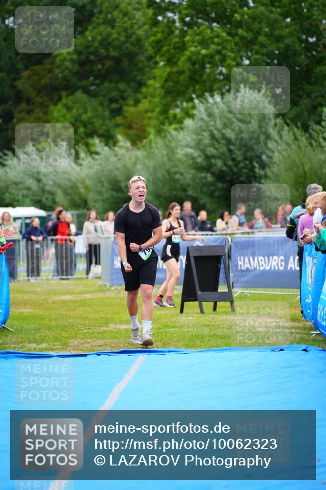30.08.2026 - Elbe Triathlon Hamburg LAZAROV Photography http://msf.ph/oto/10062323 30.08.2026 11:48:42 Ziel 793, 1087 meine-sportfotos.de