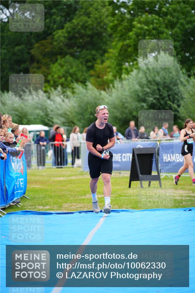 30.08.2026 - Elbe Triathlon Hamburg LAZAROV Photography http://msf.ph/oto/10062330 30.08.2026 11:48:43 Ziel 793, 1087 meine-sportfotos.de