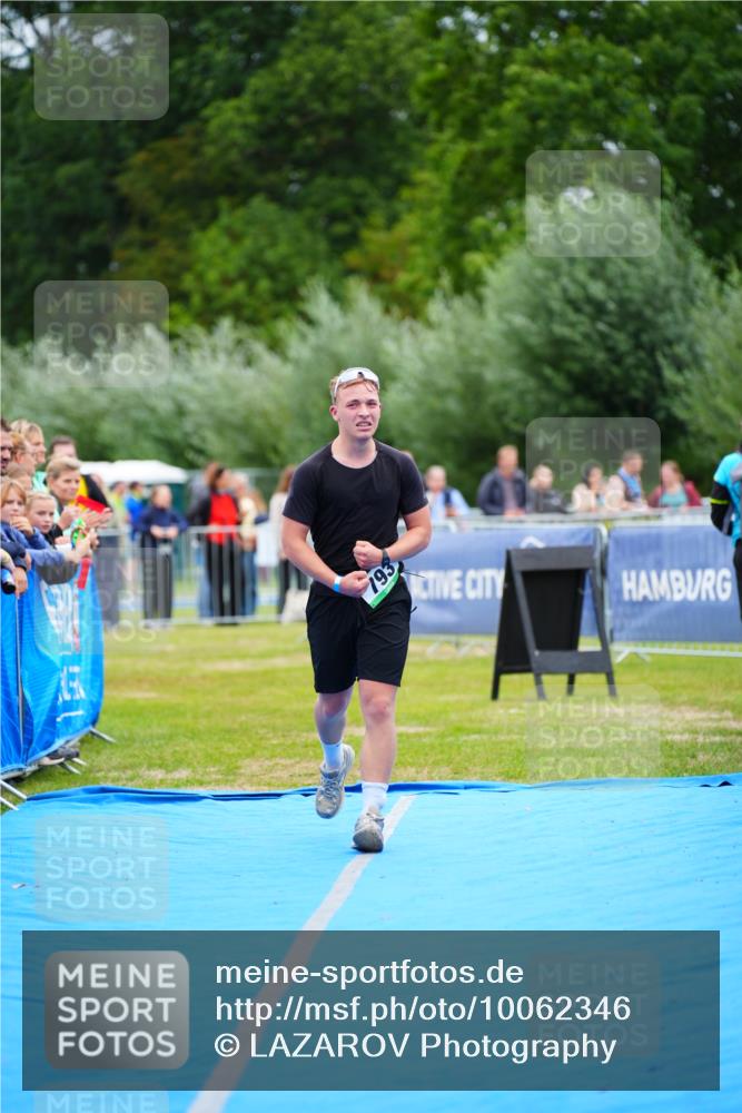 30.08.2026 - Elbe Triathlon Hamburg LAZAROV Photography http://msf.ph/oto/10062346 30.08.2026 11:48:43 Ziel 793, 1087 meine-sportfotos.de