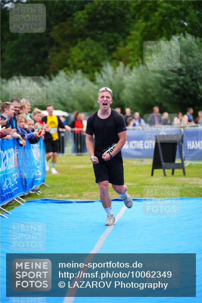 30.08.2026 - Elbe Triathlon Hamburg LAZAROV Photography http://msf.ph/oto/10062349 30.08.2026 11:48:44 Ziel 793, 1087 meine-sportfotos.de