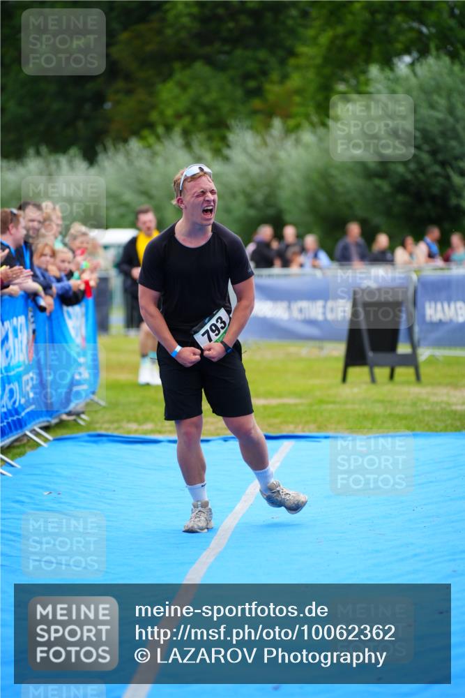 30.08.2026 - Elbe Triathlon Hamburg LAZAROV Photography http://msf.ph/oto/10062362 30.08.2026 11:48:45 Ziel 793, 1087 meine-sportfotos.de