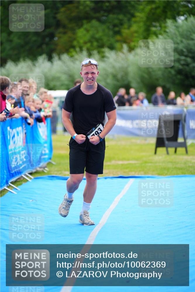 30.08.2026 - Elbe Triathlon Hamburg LAZAROV Photography http://msf.ph/oto/10062369 30.08.2026 11:48:45 Ziel 793, 1087 meine-sportfotos.de