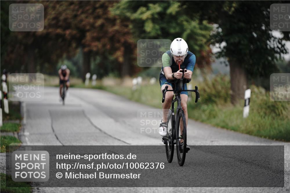 30.08.2026 - Elbe Triathlon Hamburg Michael Burmester http://msf.ph/oto/10062376 30.08.2026 08:58:03 Radfahren 202, 206 meine-sportfotos.de
