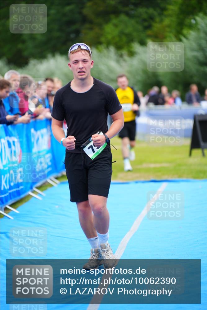 30.08.2026 - Elbe Triathlon Hamburg LAZAROV Photography http://msf.ph/oto/10062390 30.08.2026 11:48:46 Ziel 793, 1087 meine-sportfotos.de