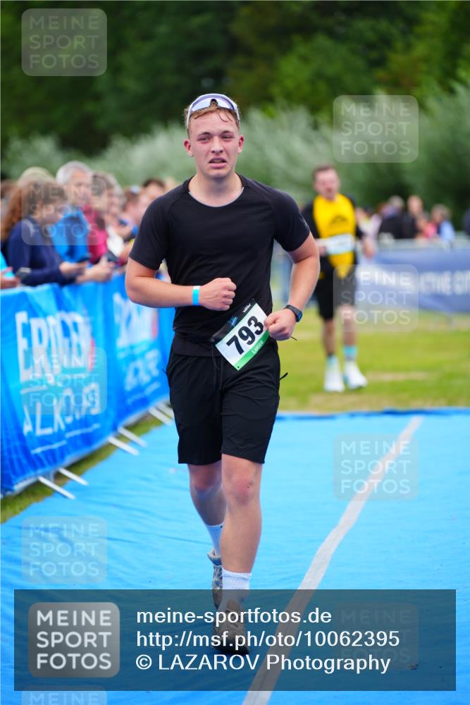 30.08.2026 - Elbe Triathlon Hamburg LAZAROV Photography http://msf.ph/oto/10062395 30.08.2026 11:48:47 Ziel 793, 1087 meine-sportfotos.de