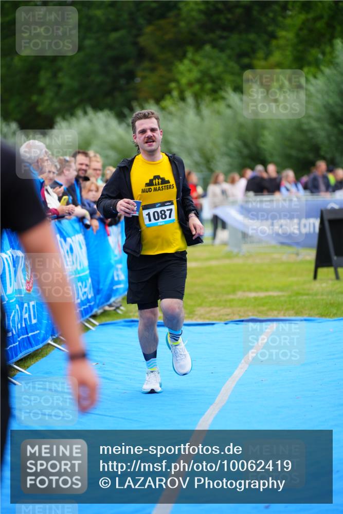 30.08.2026 - Elbe Triathlon Hamburg LAZAROV Photography http://msf.ph/oto/10062419 30.08.2026 11:48:49 Ziel 793, 1087 meine-sportfotos.de
