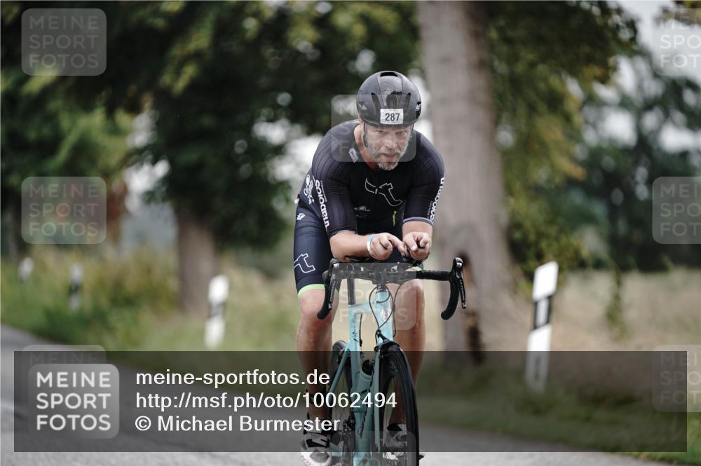 30.08.2026 - Elbe Triathlon Hamburg Michael Burmester http://msf.ph/oto/10062494 30.08.2026 08:58:58 Radfahren 260, 287, 380 meine-sportfotos.de