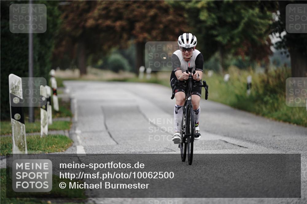 30.08.2026 - Elbe Triathlon Hamburg Michael Burmester http://msf.ph/oto/10062500 30.08.2026 08:59:00 Radfahren 260, 287, 380 meine-sportfotos.de