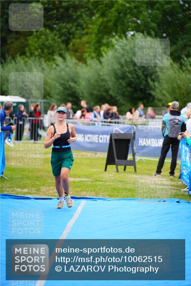 30.08.2026 - Elbe Triathlon Hamburg LAZAROV Photography http://msf.ph/oto/10062515 30.08.2026 11:49:16 Ziel 818 meine-sportfotos.de