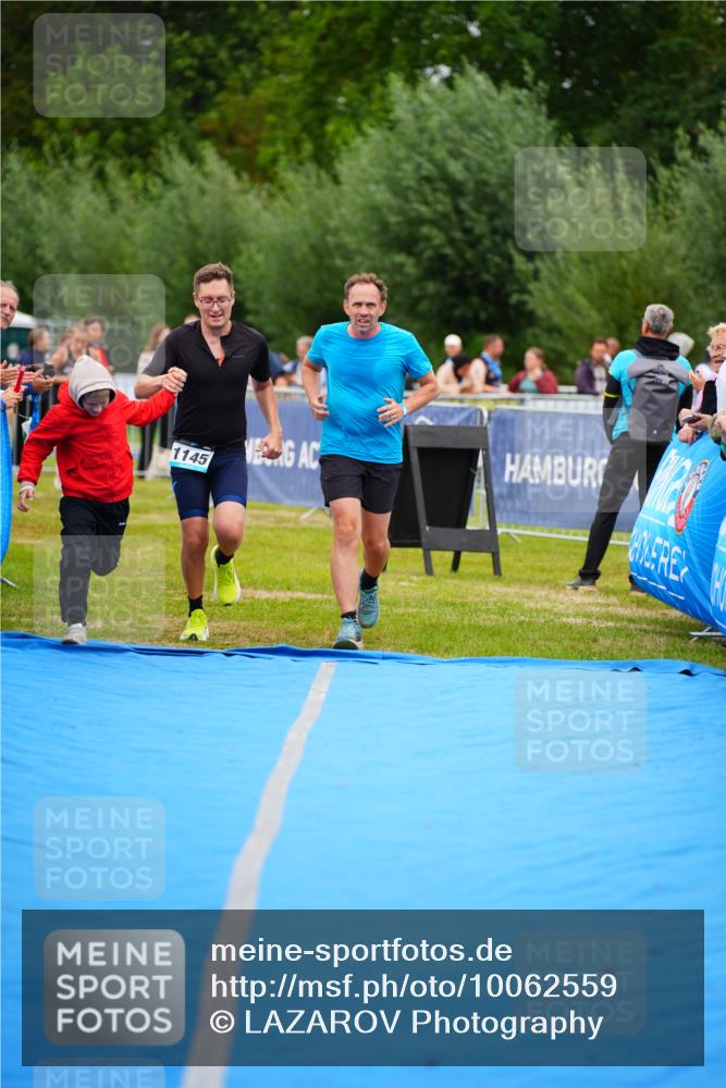 30.08.2026 - Elbe Triathlon Hamburg LAZAROV Photography http://msf.ph/oto/10062559 30.08.2026 11:49:27 Ziel 1145, 1252 meine-sportfotos.de