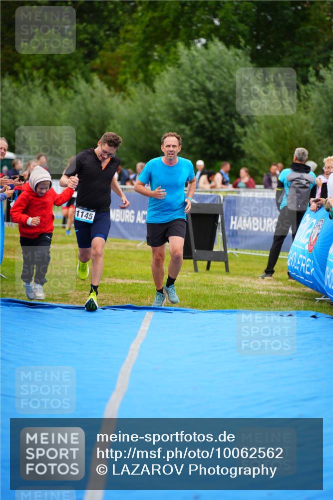 30.08.2026 - Elbe Triathlon Hamburg LAZAROV Photography http://msf.ph/oto/10062562 30.08.2026 11:49:28 Ziel 1145, 1252, 1363 meine-sportfotos.de