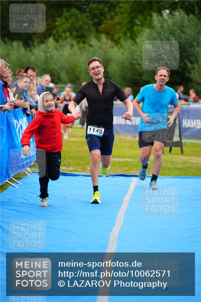 30.08.2026 - Elbe Triathlon Hamburg LAZAROV Photography http://msf.ph/oto/10062571 30.08.2026 11:49:29 Ziel 1145, 1252, 1363 meine-sportfotos.de
