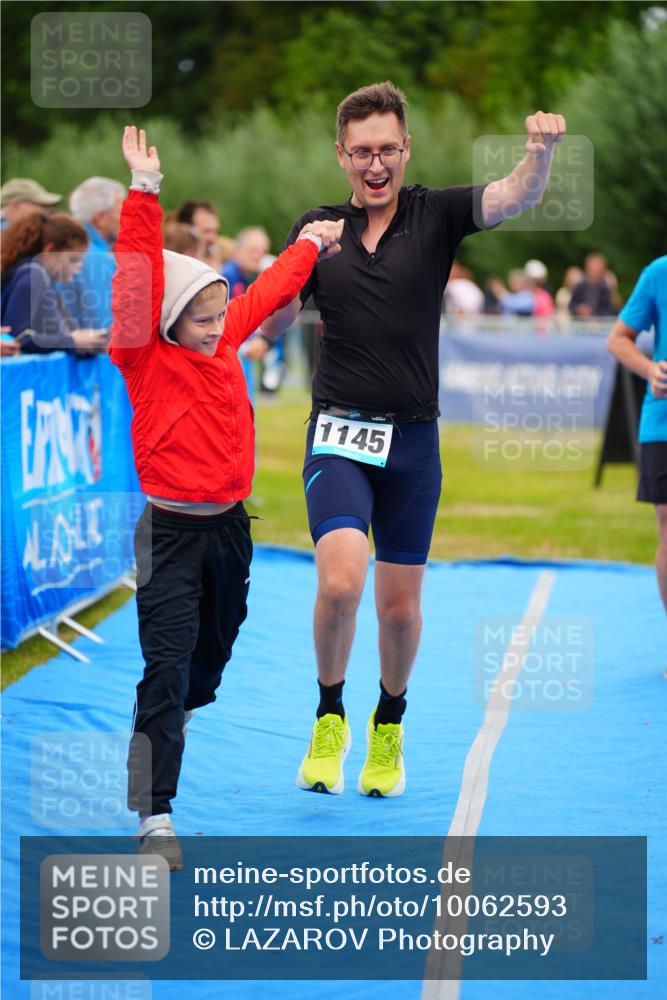 30.08.2026 - Elbe Triathlon Hamburg LAZAROV Photography http://msf.ph/oto/10062593 30.08.2026 11:49:30 Ziel 1145, 1252, 1363 meine-sportfotos.de