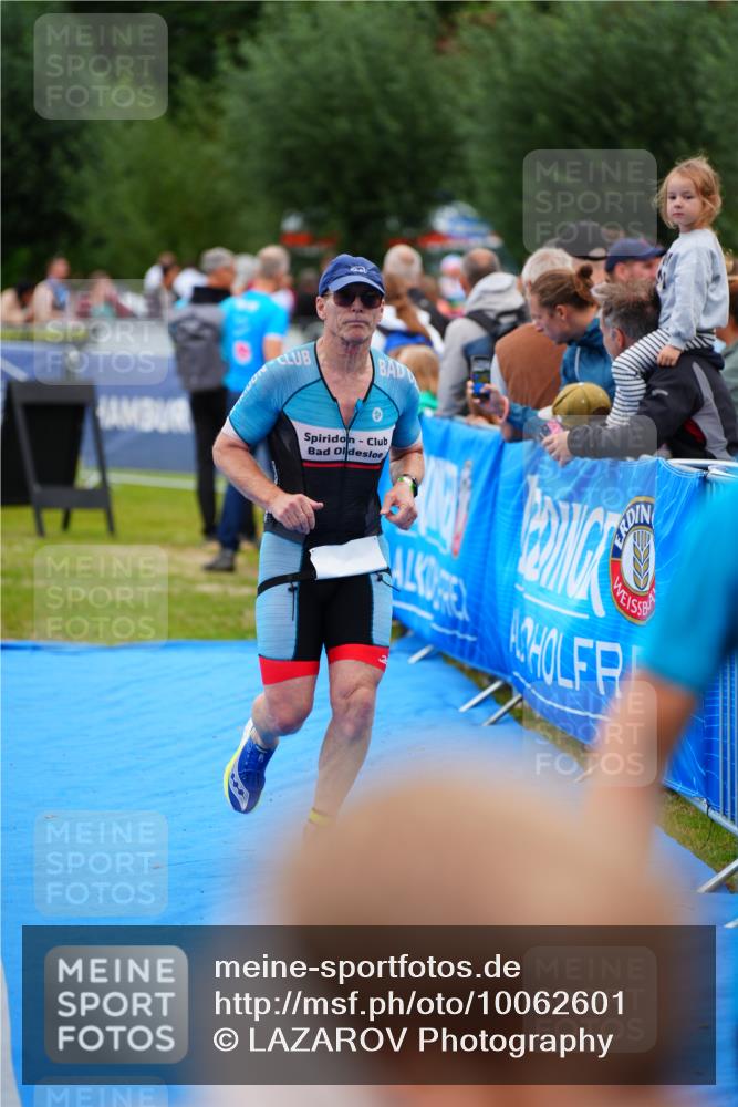 30.08.2026 - Elbe Triathlon Hamburg LAZAROV Photography http://msf.ph/oto/10062601 30.08.2026 11:49:36 Ziel 1363 meine-sportfotos.de